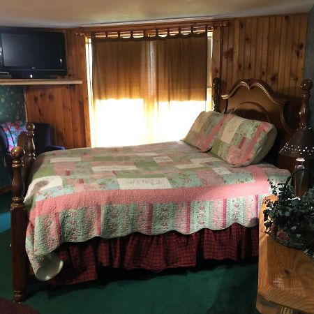 Smokies Bed And Breakfast - Evergreen Cottage Inn Pigeon Forge Luaran gambar