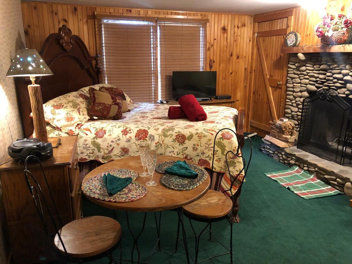 Smokies Bed And Breakfast - Evergreen Cottage Inn Pigeon Forge Luaran gambar